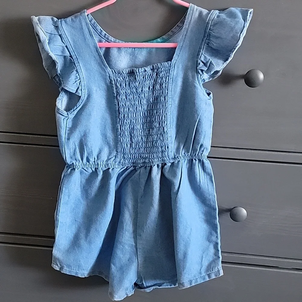 2 Rompers - Picture 6 of 8